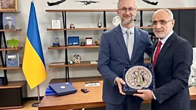 Cumhurbaşkanı Başdanışmanı Topçu, Ukrayna’nın Ankara Büyükelçisi Celal’i ziyaret etti