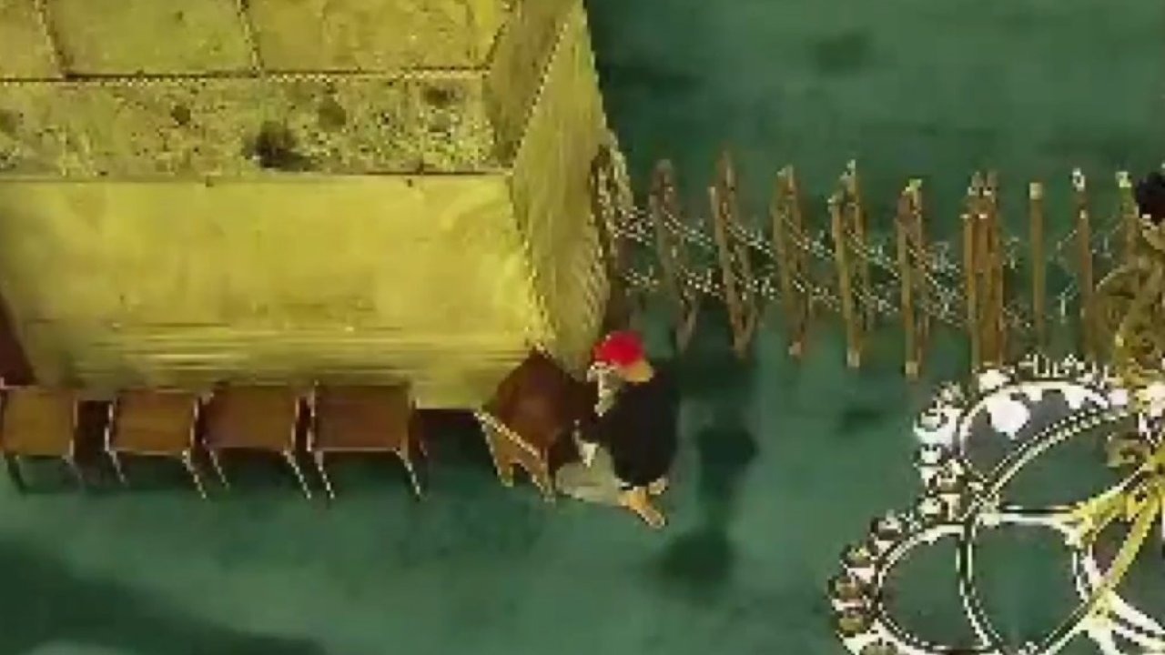 Ayasofya Camii’nde yangın çıkardıktan sonra kaçan şüpheli kamerada