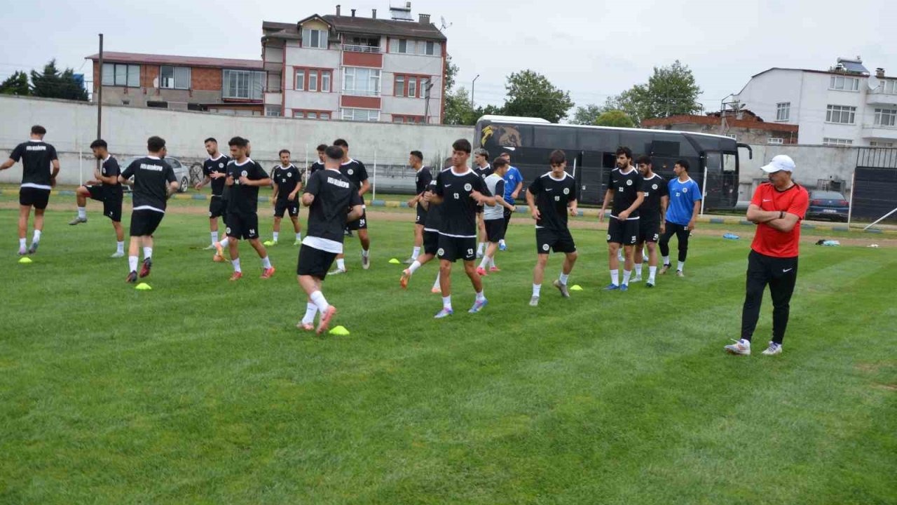 Fatsa Belediyespor 16 yeni transferle sahaya indi