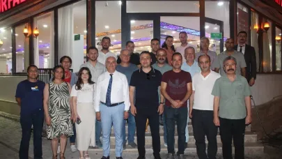 Gümrük müdürüne veda yemeği