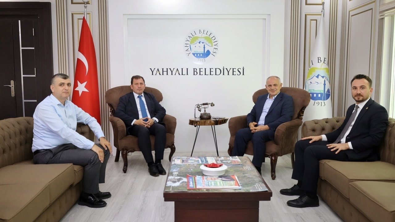 Ali İhsan Kabakcı’dan teşekkür plaketi