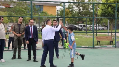 Geleceğin Tenisçileri Kortta Buluştu