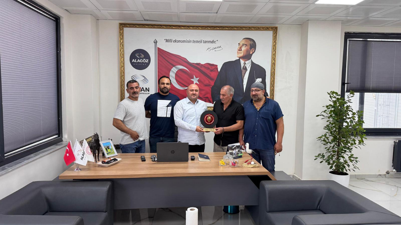 Boksörlerden Eray Coşar’a Anlamlı Ziyaret