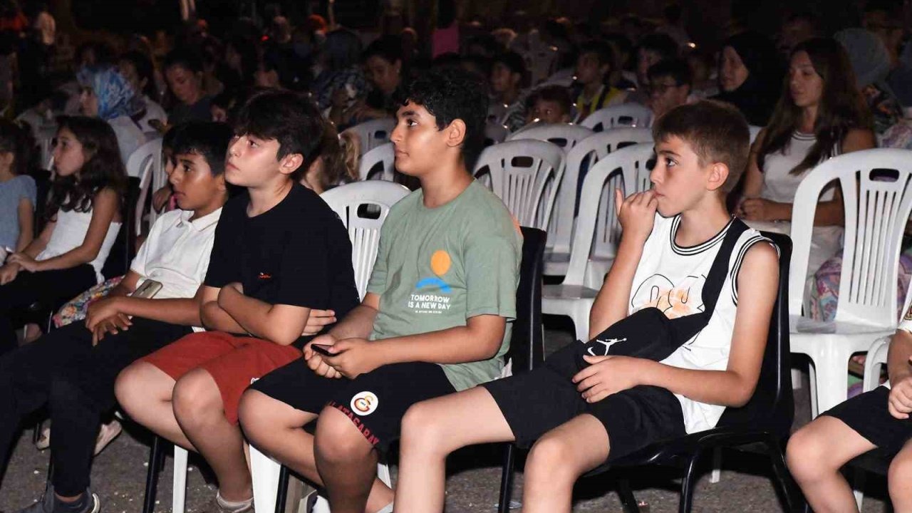 Osmangazi’de yaz akşamları sinema ile şenleniyor
