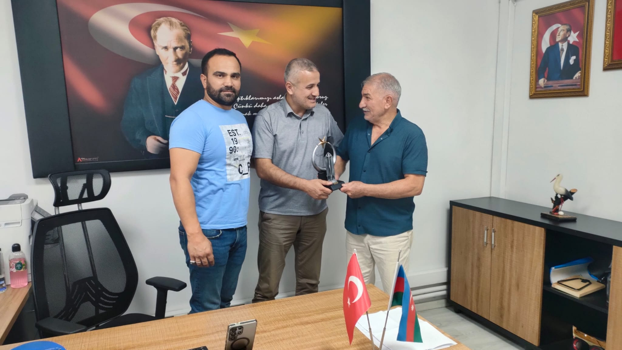 Spor Hizmetleri Şube Müdürü Erdinç Güraras’a Ziyaret