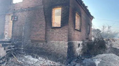 Bakan Kurum açıkladı; Saçaklar köyünde 26’sı konut 43 yapı hasar gördü