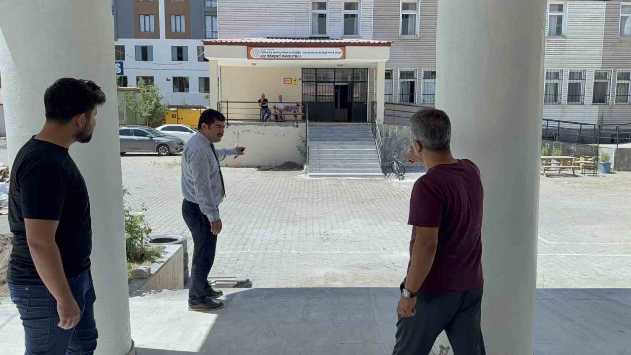 Tatvan’da okullar yeni eğitim-öğretim yılına hazırlanıyor