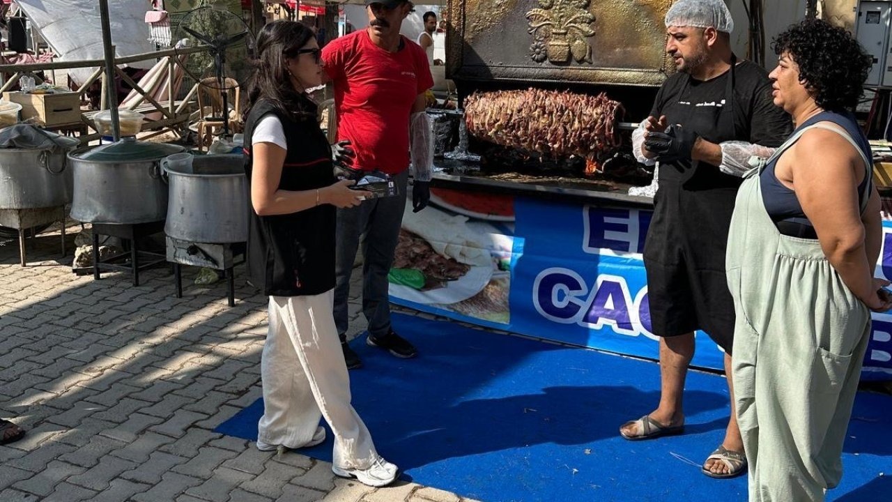 Ulubey festivalinde 300 kilo sahte sucuk ele geçirildi