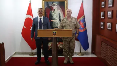 Vali Turan’dan İl Jandarma Komutanlığı’na Ziyaret