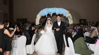 Dilan ve Ömer Çifti Oltu’da dünya evine girdi