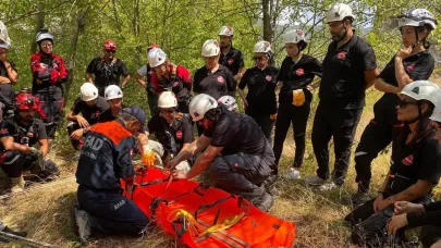 Arama kurtarma ekibine havai hat ip eğitimi verildi