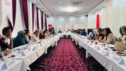 Van’da ‘Kadın Hizmetleri Bölgesel İstişare Toplantısı’ yapıldı