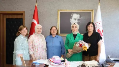 Kaymakam hanıma, mahalleliden anlamlı ziyaret