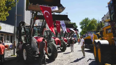 Kars Belediyesi’nde hizmet coşkusu: 15 yeni iş makinesi törenle hizmete girdi