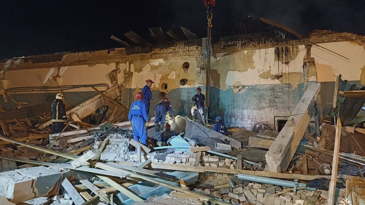 Rusya’da fabrikada patlama: 11 ölü, 130 yaralı