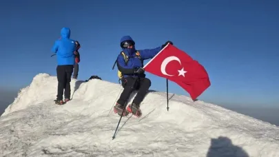 Ağrı Dağı zirvesine 3  Kütahyalı tırmandı