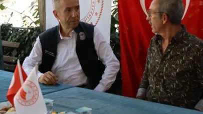 Çiftçilere kiraz, ceviz, karpuz, buğday ve ayçiçeği üretimi hakkında bilgi verildi