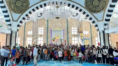 Çaldıran’da Yaz Kur’an Kursları sona erdi: Başarılı öğrencilere ödüllerini kaymakam ve müftü takdim etti