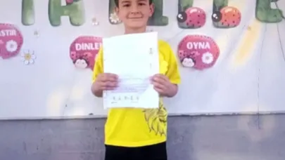 Mermer yüklü kamyon devrildi, sürücünün 7 yaşındaki oğlu hayatını kaybetti