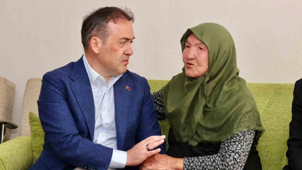 Vali Sözer, şehit ailesi ile buluştu