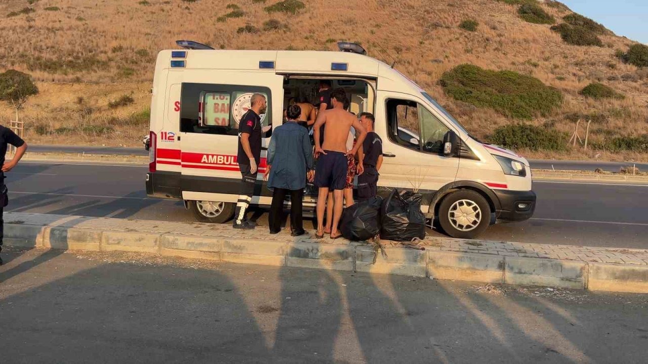 Serinlemek için girdiği denizde boğulma tehlikesi geçiren genç hastaneye kaldırıldı