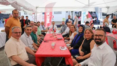 Samsun İl Sağlık Müdürlüğü yöneticilerinden Kızılay’ın kampanyasına destek