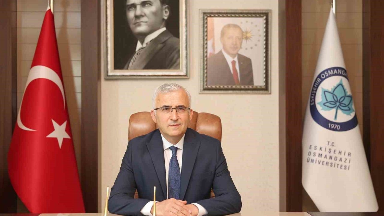 Prof. Dr. Çolak, "Malazgirt Zaferi’nin 954. yıl dönümünü milletçe gurur ve coşkuyla kutluyoruz"