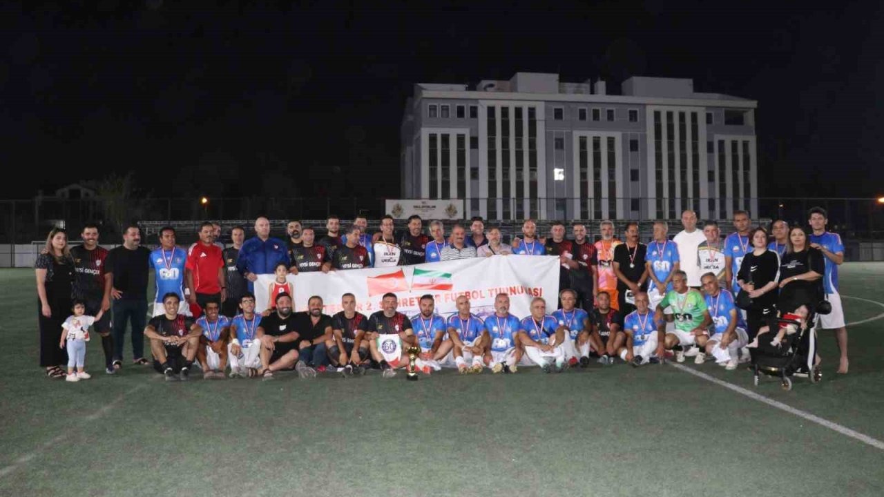 Van ve Urmiye sporcuları dostluk ve kardeşlik için ter döktüler