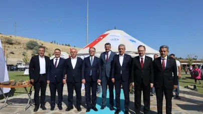 Valiler Malazgirt’te Buluştu