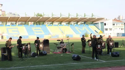 Ağrı’da 30 Ağustos etkinliklerine bando konseri renk kattı