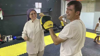 Çocuklarıyla antrenmana katılan aileler nefes nefese kaldı