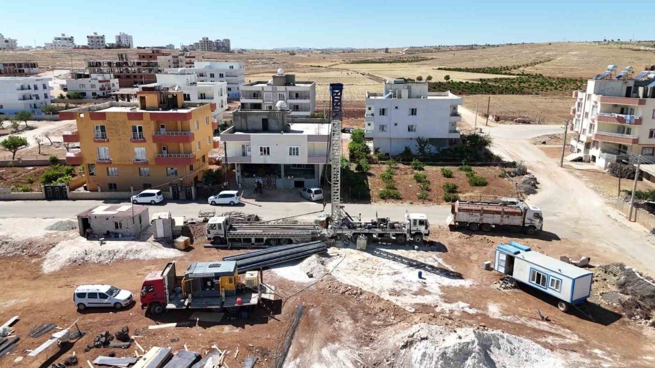 Mardin ilçe merkezlerinde altyapı yatırımları sürüyor