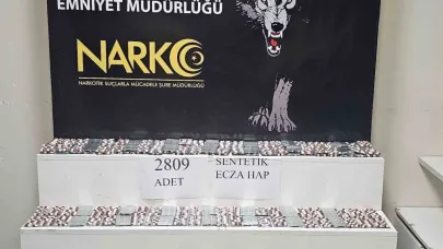 Adana’da 16 yaşındaki şüpheli 2 bin 809 adet uyuşturucu hapla yakalandı