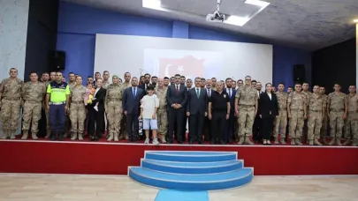 Jandarma Komutanının Rütbesini Vali ile Başsavcı Taktı