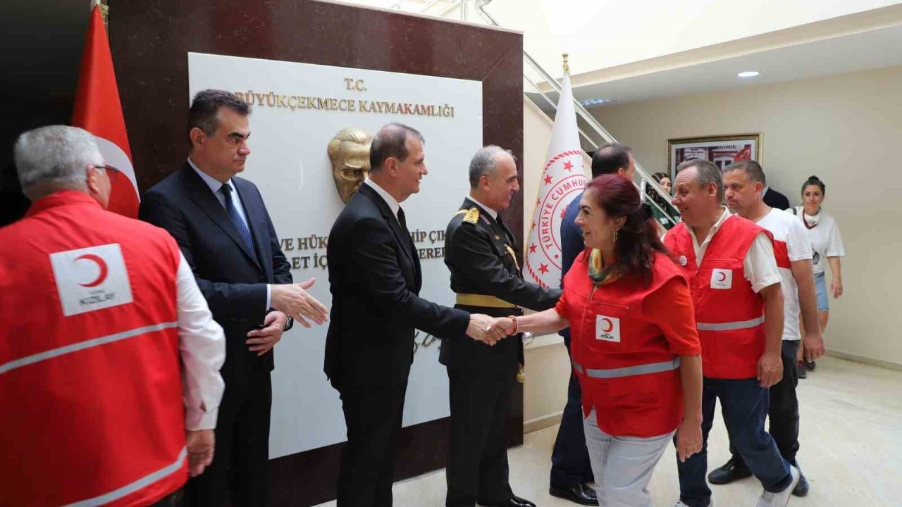 Atatürk’ün önderliğinde kazanılan Büyük Zafer Büyükçekmece’de coşkuyla kutlanıyor