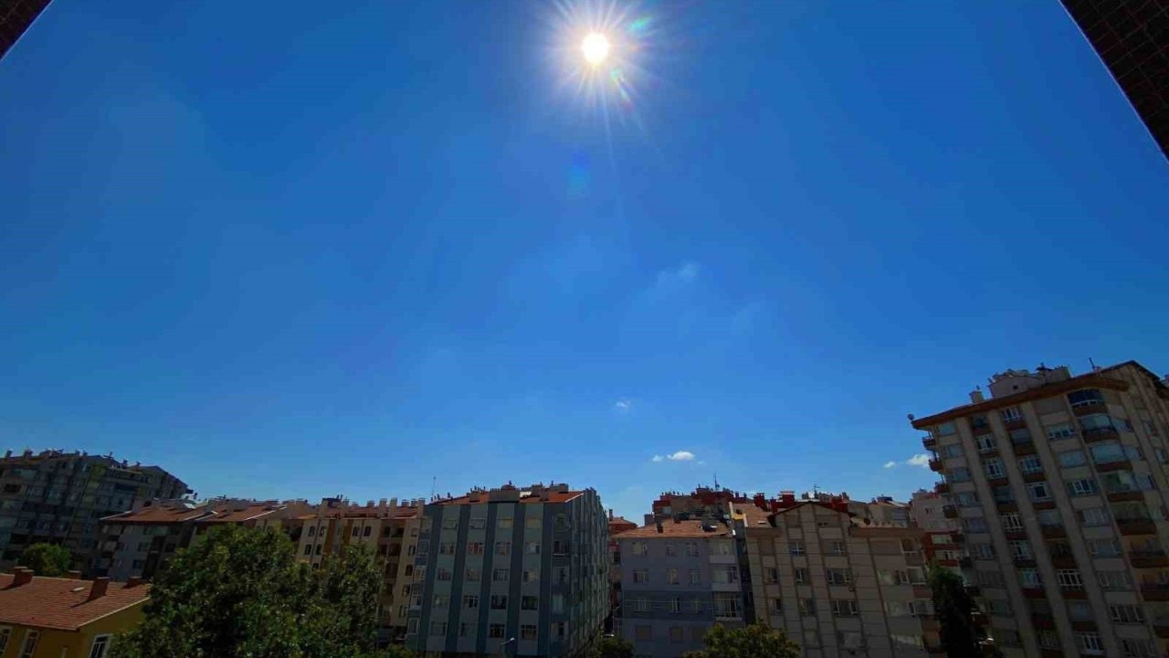 Meteorolojiden uyarı: "Gündüzler 35 dereceyi bulacak, yağış beklenmiyor"