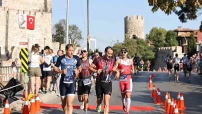 Dünyanın ilk Asya ve Avrupa Triatlon Şampiyonası İstanbul’da yapıldı
