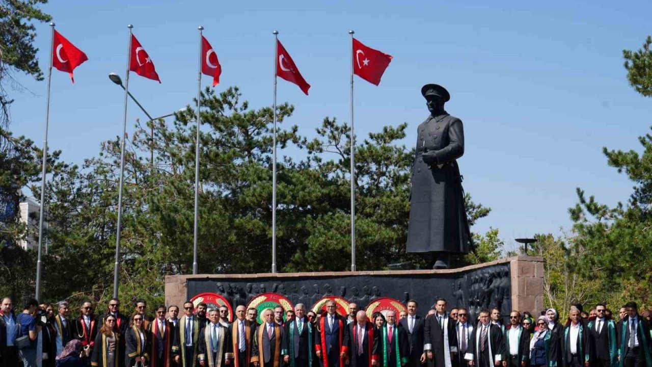 Adli yıl açılışında hukukun üstünlüğü vurgusu