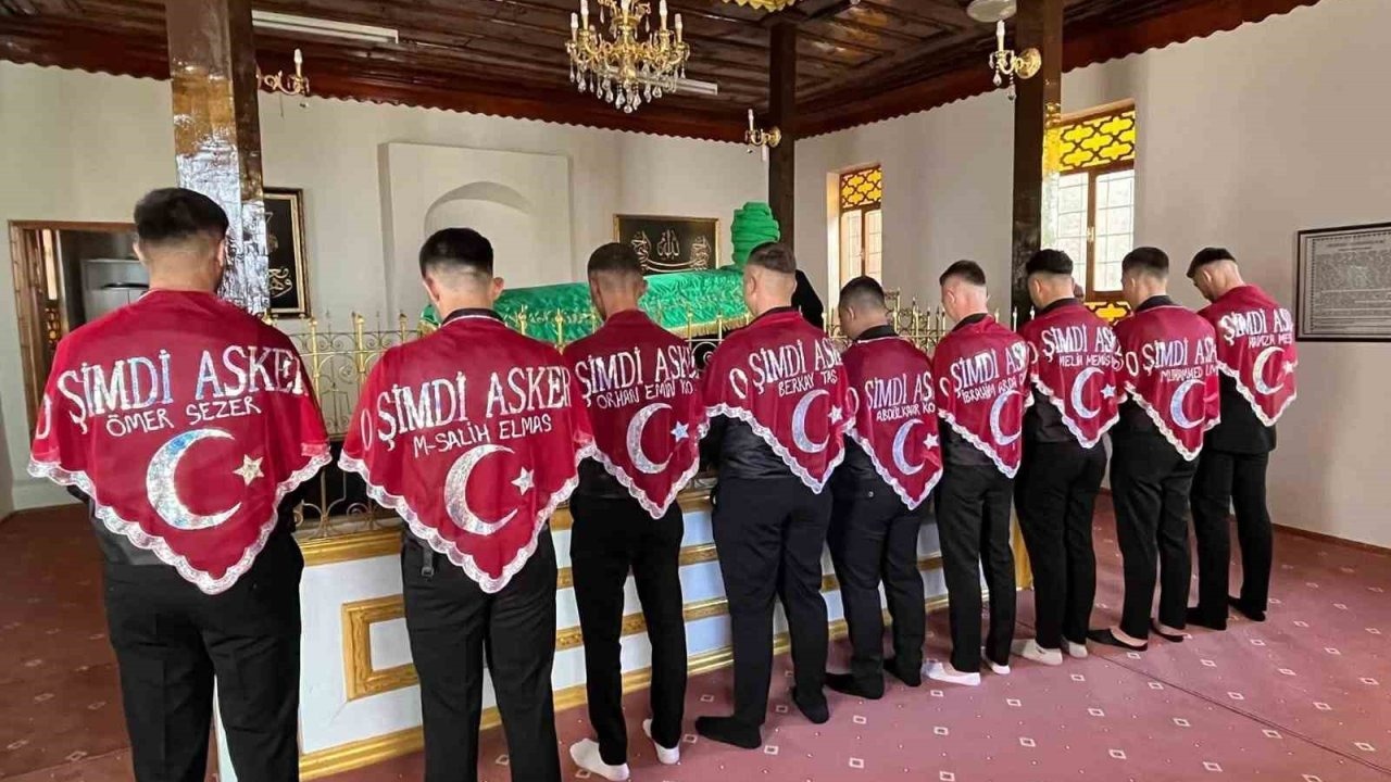 Erkmen’de geleneksel asker helalleşmesi programı düzenlendi