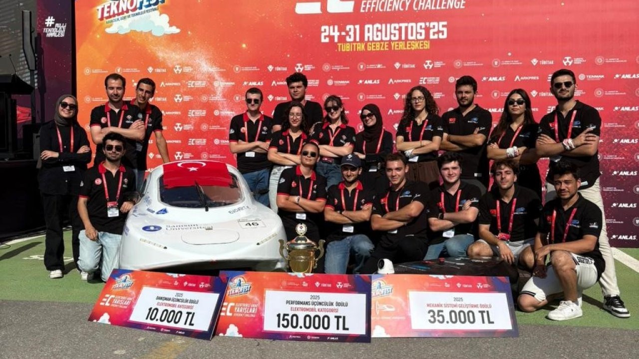 Öğrencilerinden TEKNOFEST’te çifte gurur