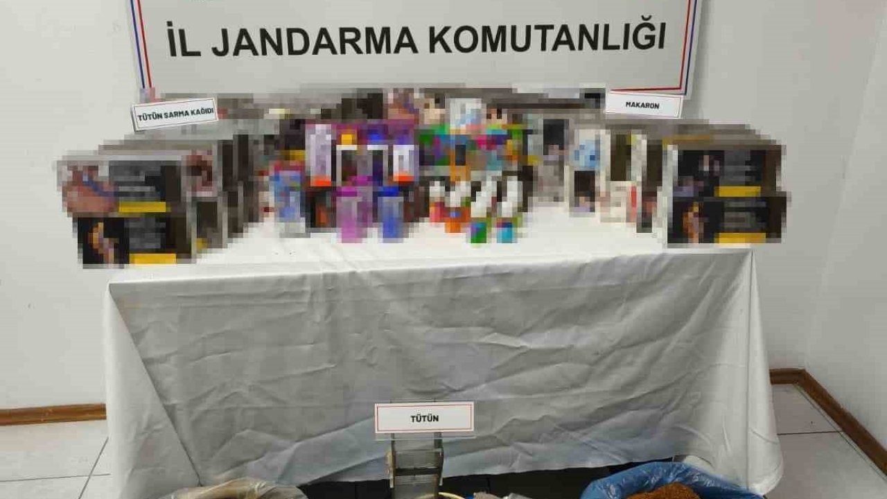 Jandarma kaçak tütün mamulleri ele geçirdi