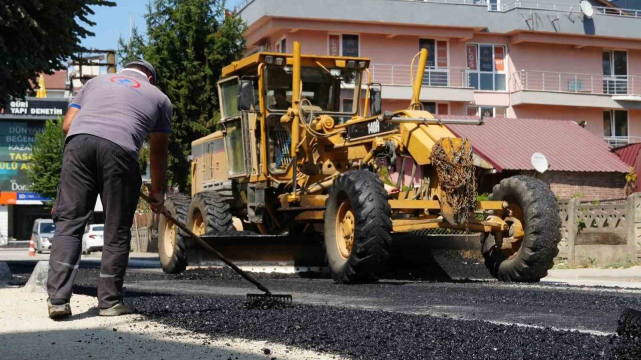 Düzce’de kaldırımlar yenileniyor
