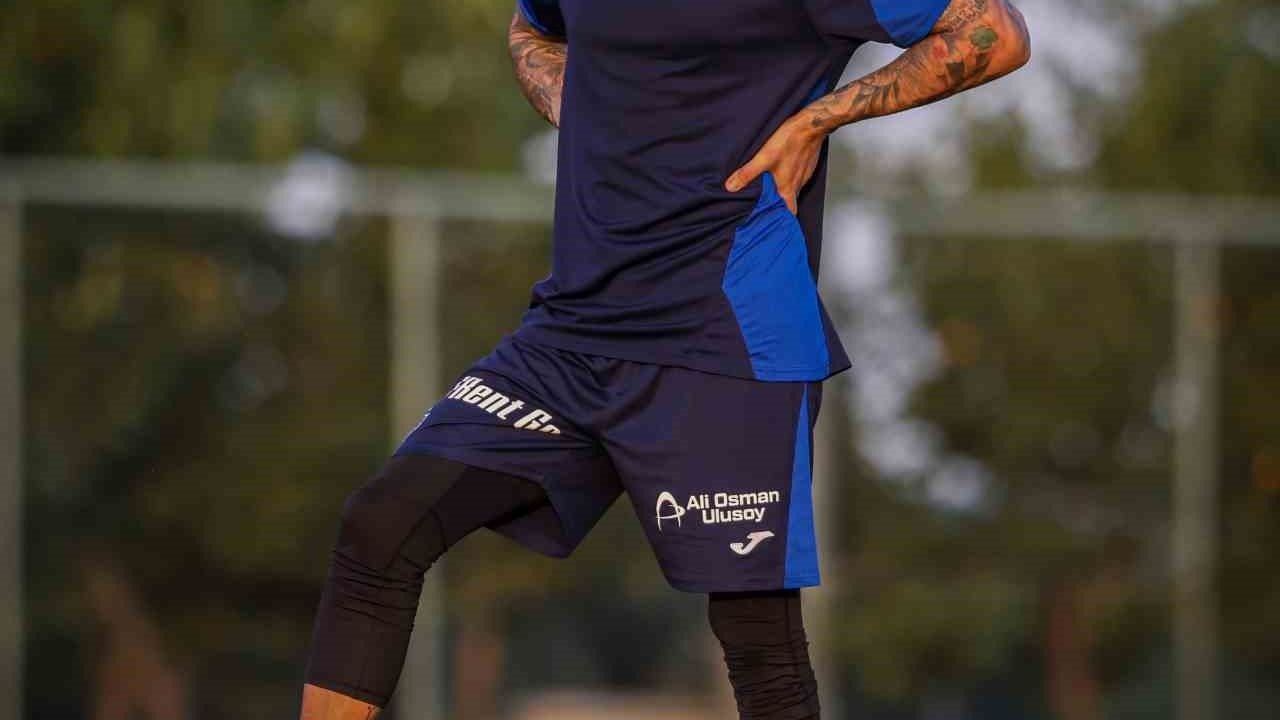Uğurcan Çakır, Süper Lig’in transfer rekorunu kırdı