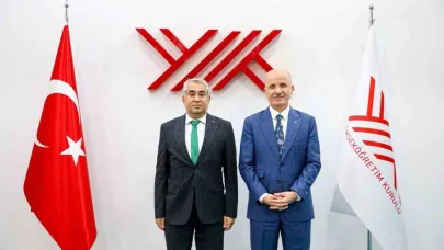 ADÜ Rektörü Kent, üniversitedeki çalışmalar hakkında YÖK Başkanı Prof. Dr. Özvar’a sunum yaptı