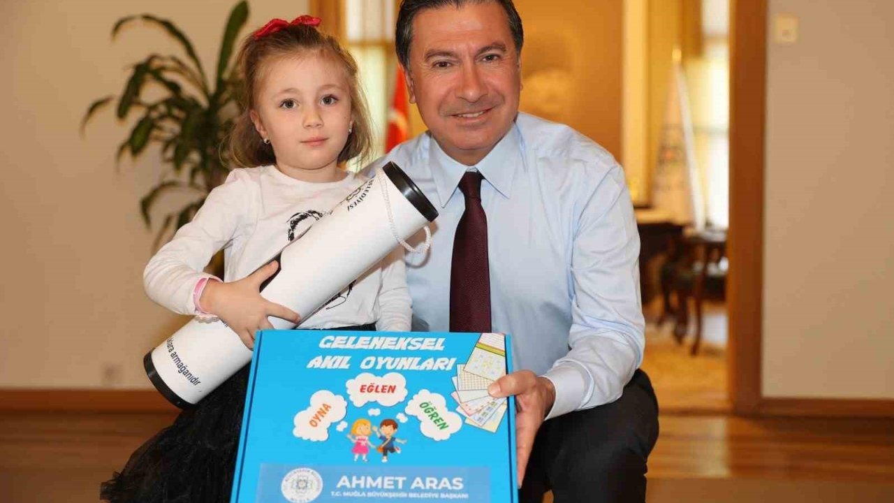 Büyükşehir’den öğrencilere büyük destek