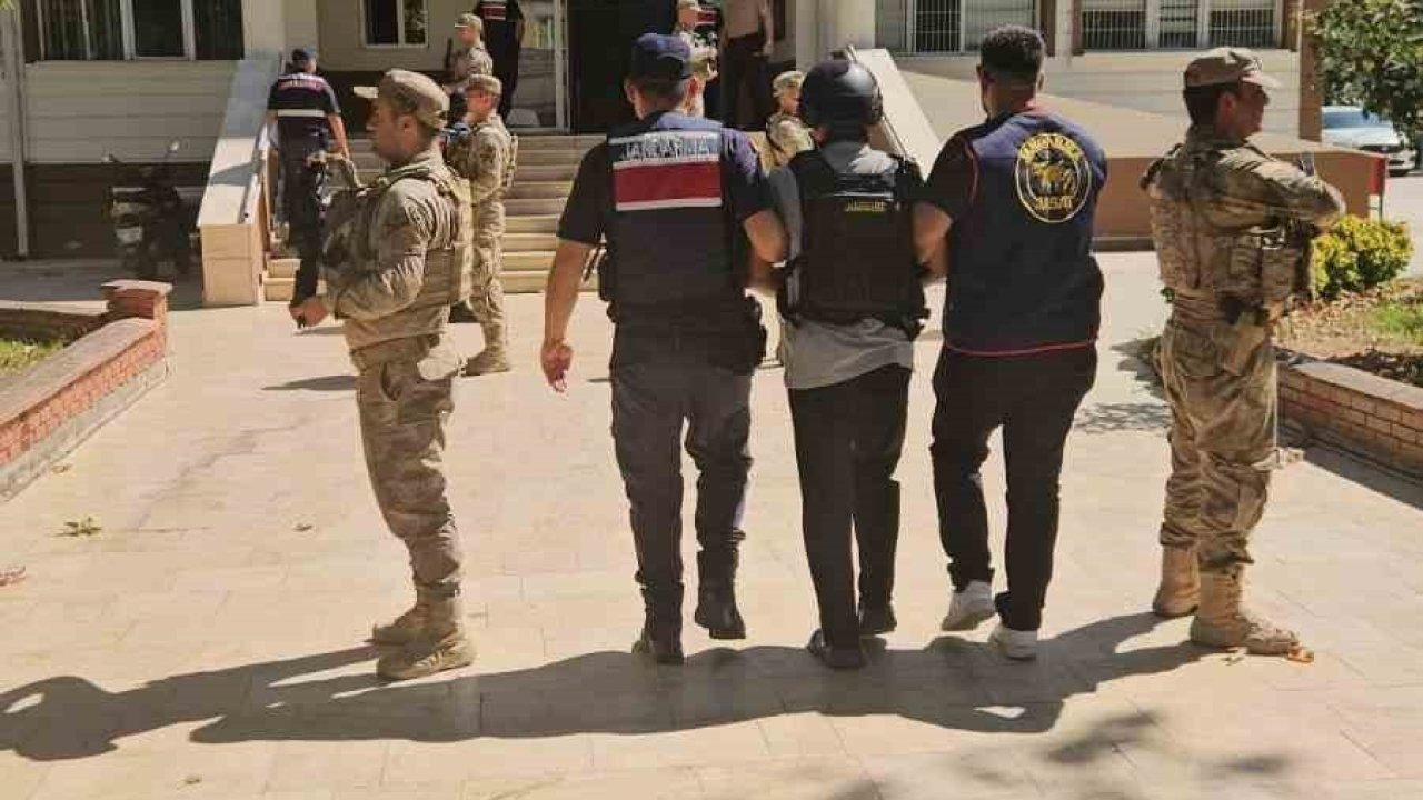 Cinayet zanlısı tutuklanarak cezaevine gönderildi