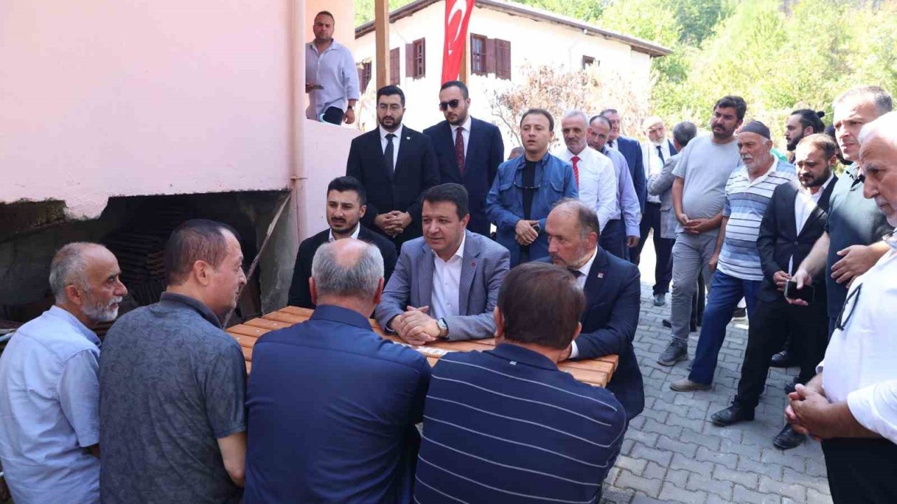 Saadet Partisi’nden 81 ilde saha çalışması: ‘Millet, vekiliyle buluşuyor’