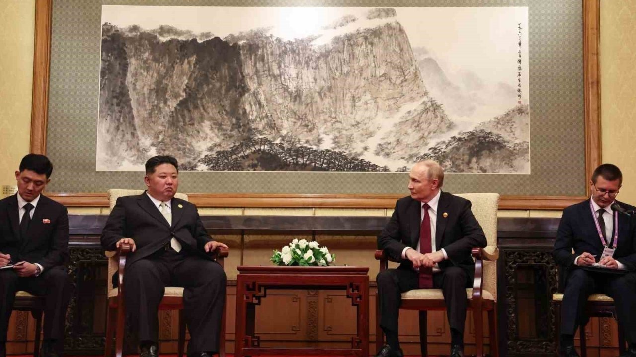 Rusya Devlet Başkanı Putin, Kuzey Kore lideri Kim ile bir araya geldi
