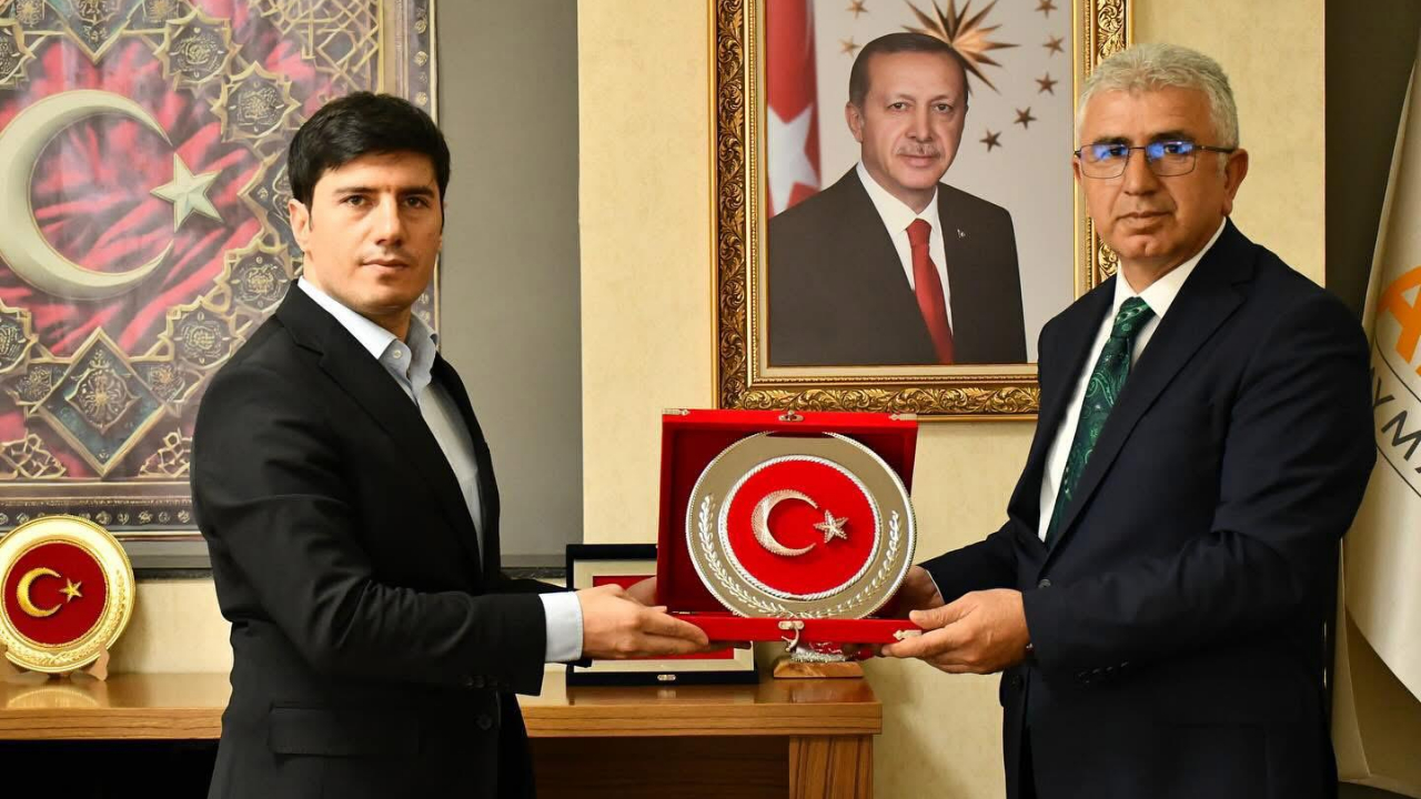 Gümrük Müdürü Ayhanoğlu’ndan Kaymakam Gülnar’a Ziyaret
