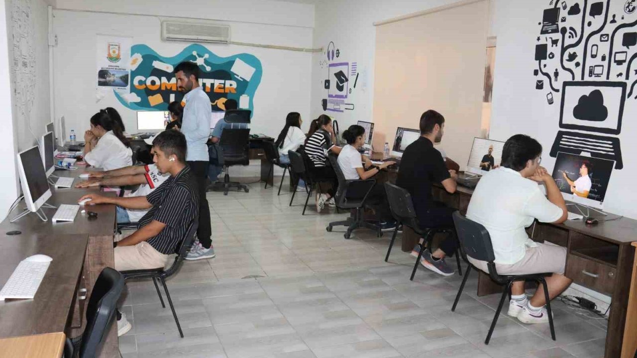 Hayallerindeki üniversiteyi büyükşehir belediyesi ile kazandılar